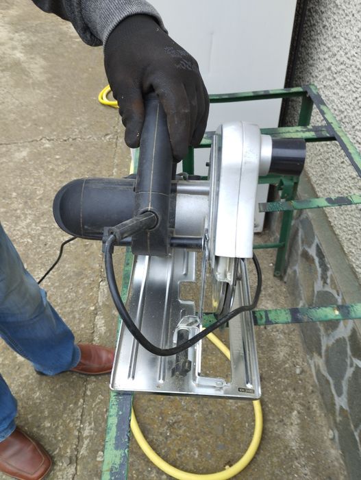 Дискова електрична пила