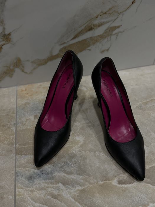 Туфли на каблуке женские лодочки черные