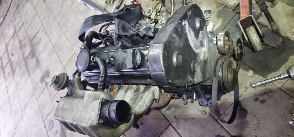 Двигун мотор vw каді 2 colf 3 пассат б3,б4 1.9д 1Y