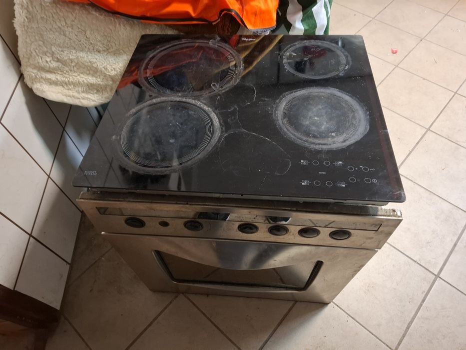 Płyta Whirlpool z piekarnikiem