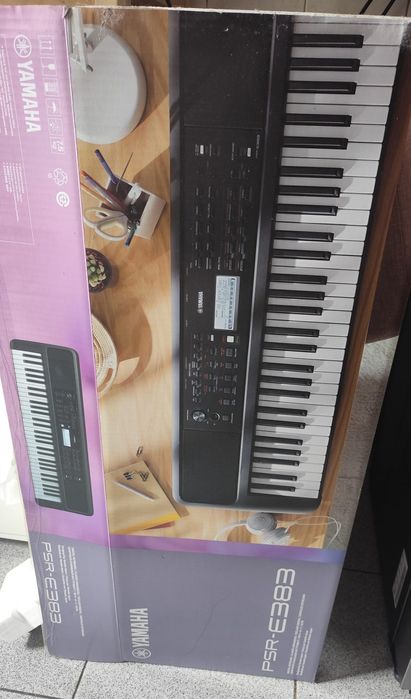 Teclado Yamaha PSR-E383