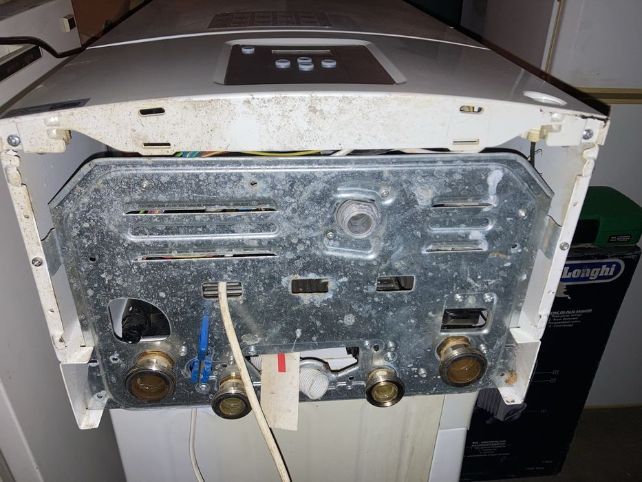 Двухконтурный турбированый газовый котел Bosch Gaz 6000W