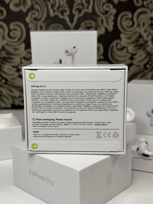 Навушники Apple AirPods Pro 3