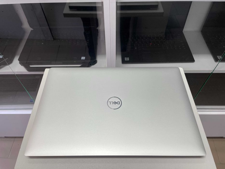 Ноутбук Dell XPS 7590  [i9 16 ЯДЕР] NVIDIA 1650 4K IPS SSD Куліша 22