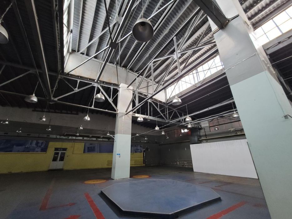 Оренда приміщення 935м2 перший поверх