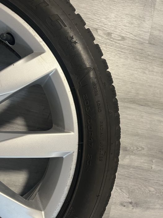 Jantes origibais vw golf 7 com pneus novos