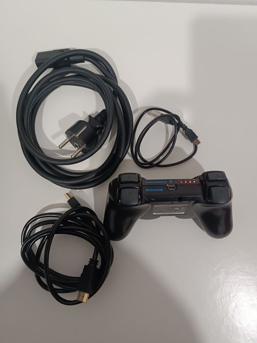 PS3 Fat 320GB (Manutenção Completa) +2  Comandos + Cabos + 4 Jogos