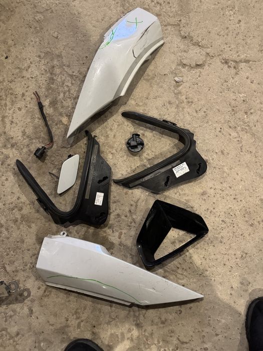 Крыло Audi e-tron левое