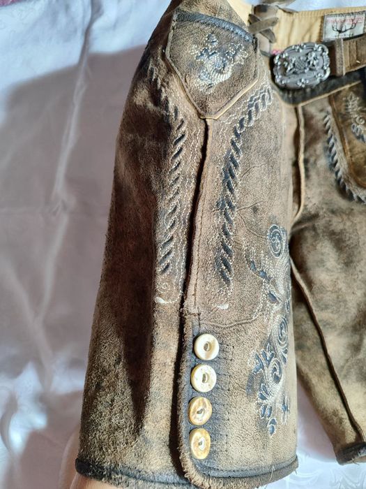 Шорти - шкіра оленя.