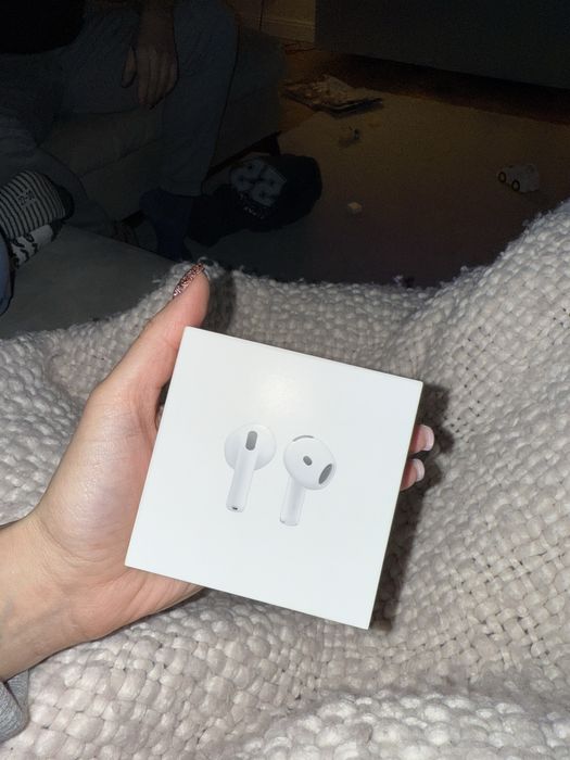 Apple AirPods 4 (MXP63ZM/A) sluchawki douszne nowe