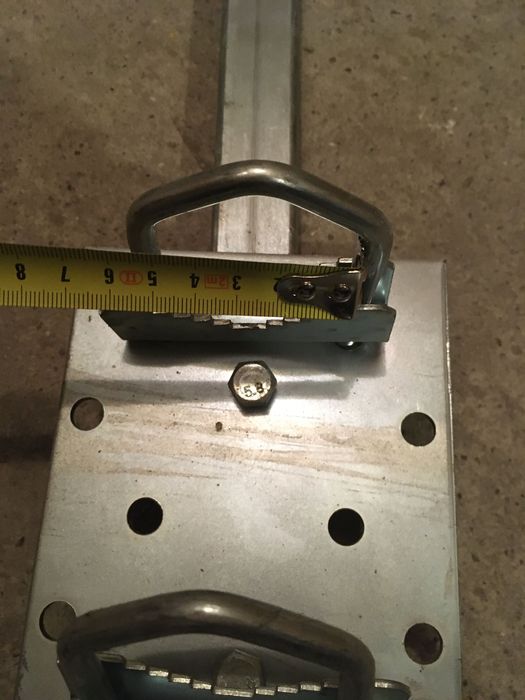 uchwyt do anteny kątowy z obejmami