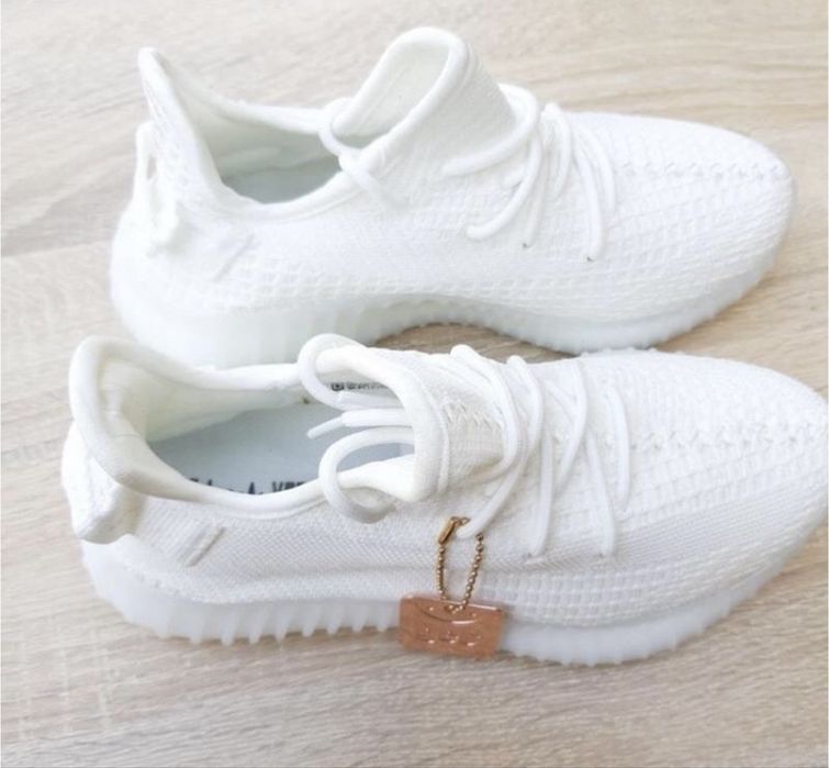 Кросівки adidas