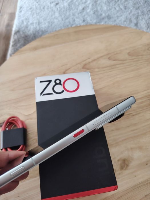 Núbia Z80 ultra 512