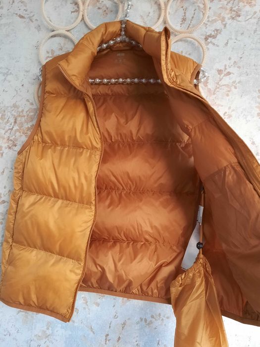 Жилетка пухова uniqlo пух/перо