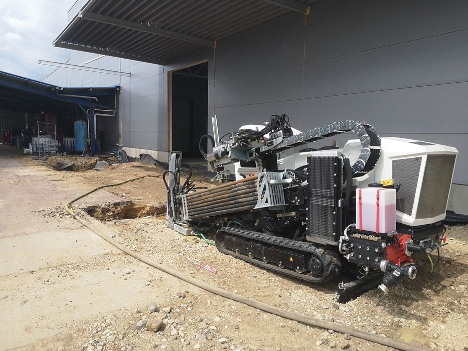 Przewierty sterowane przeciski pod drogami przepychy przebicia