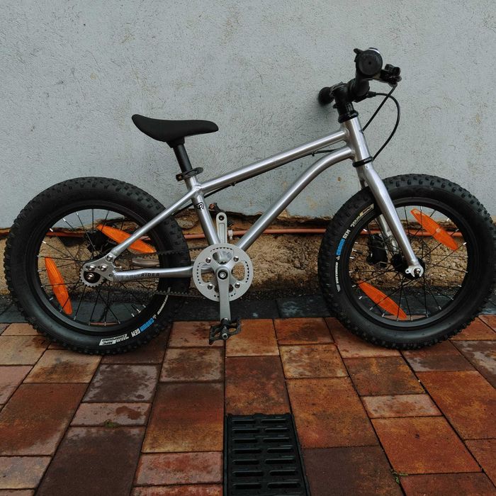 Early Rider seeker 16 belter woom