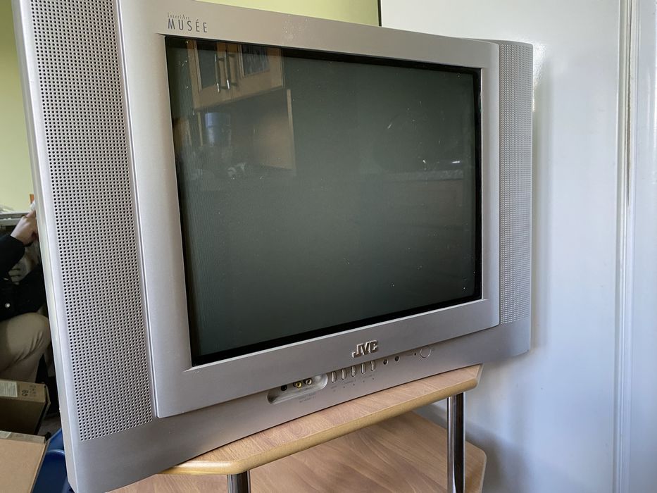 Телевізор бу JVC
