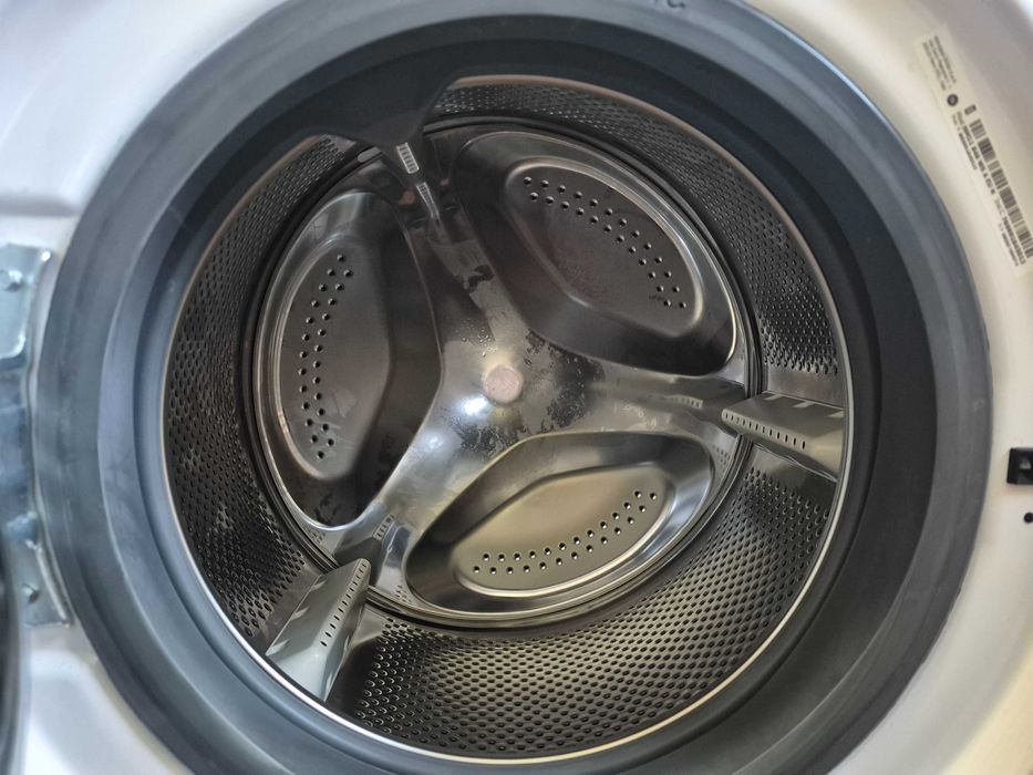 Máquina de Lavar Roupa HOTPOINT (8 kg - 1400 rpm ]