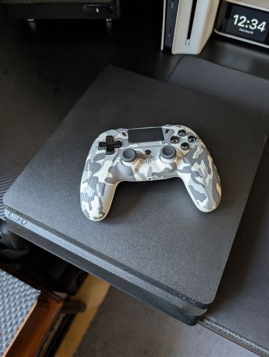 Konsola PS4 Slim 500 GB 1x Pad Super Stan!
