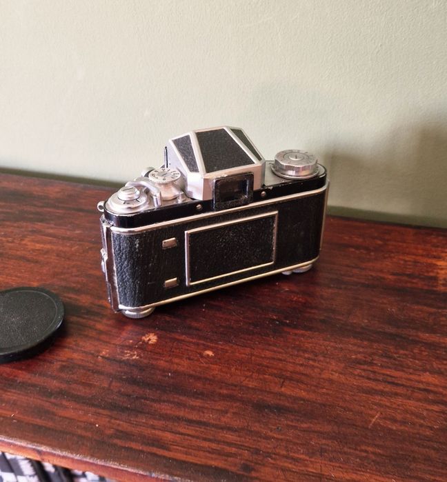 Camera Fotográfica Analógica Exakta