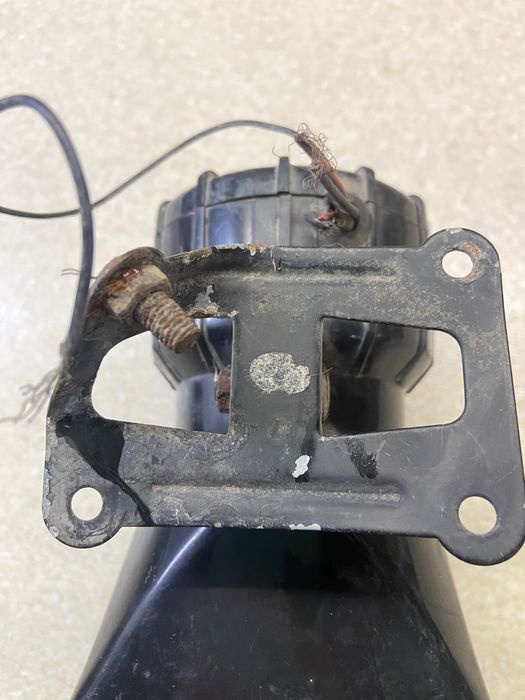 Рупор колокол автомобильный