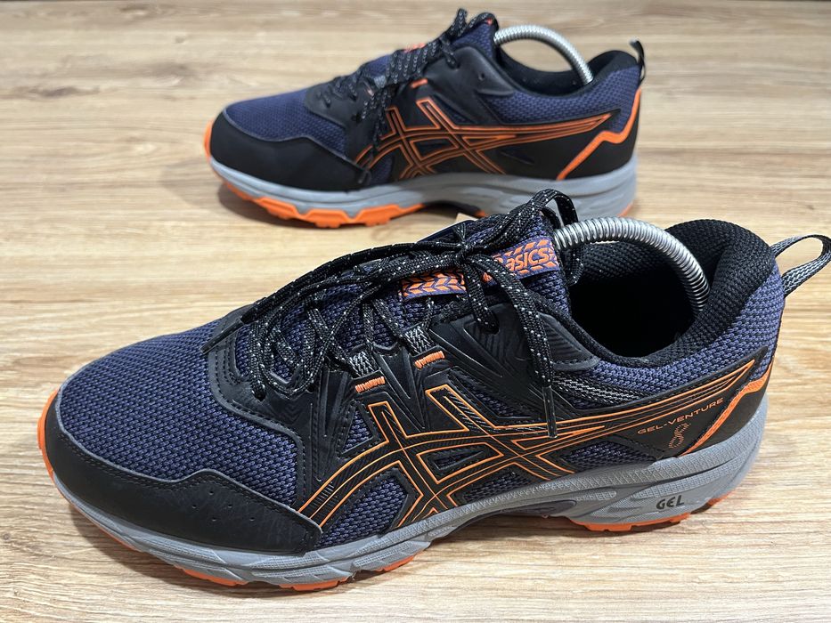 Кросівки Asics Gel-Venture 8 Нові.  Розмір 45(28,5 см.) Ціна 2890 грн.