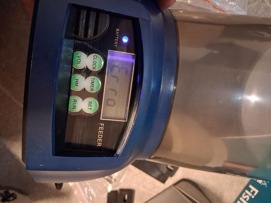 Uszkodzony AquaForte automat do karmienia Fish Feeder