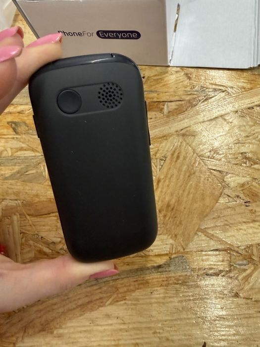 Telefon z klapka Maxcom MM834 na gwarancji, kupiony 23.09.25r.