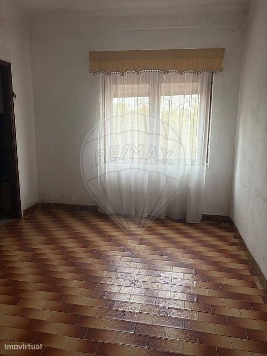 Moradia T4 para venda