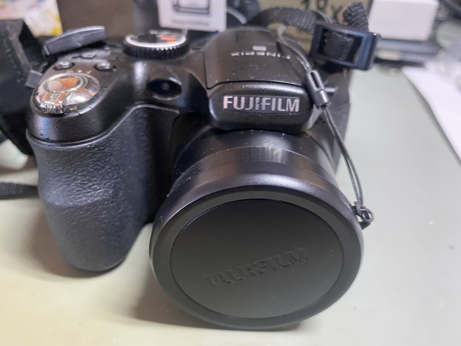 Maquina fotografica s2950 FINEPIX