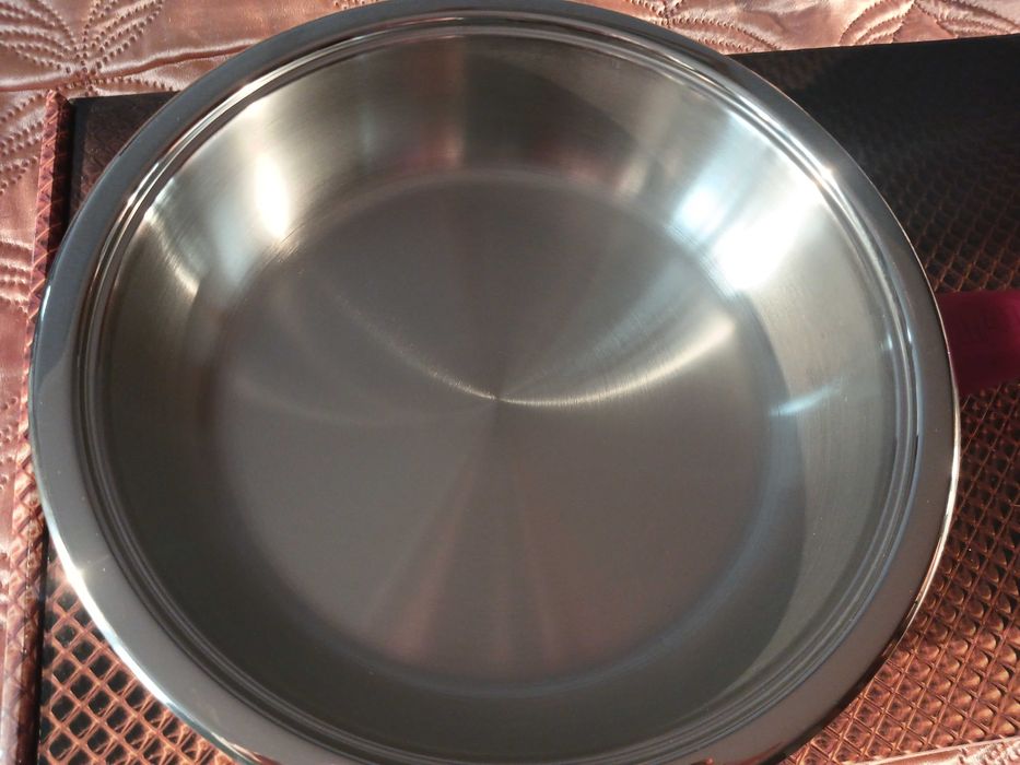 Сковорода фірми Цептер  нового дизайну