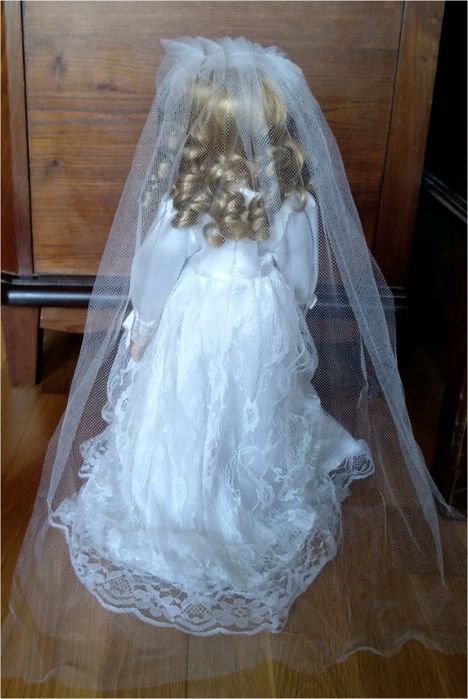 Noiva & Menina das Alianças - bonecas de porcelana