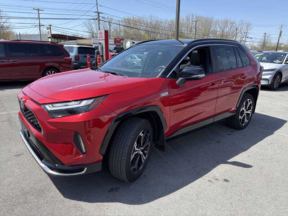 Toyota RAV4 Prime XSE (PHEV)      2022