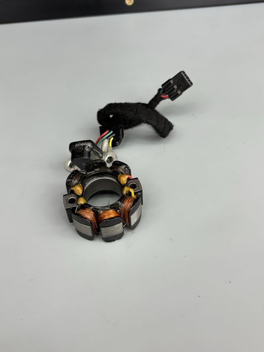 Stator Stojan Alternator Iskrownik SUZUKI RMZ250 R 07-09