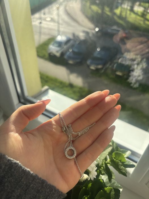 Przepiekny, srebrny naszyjnik Pandora.