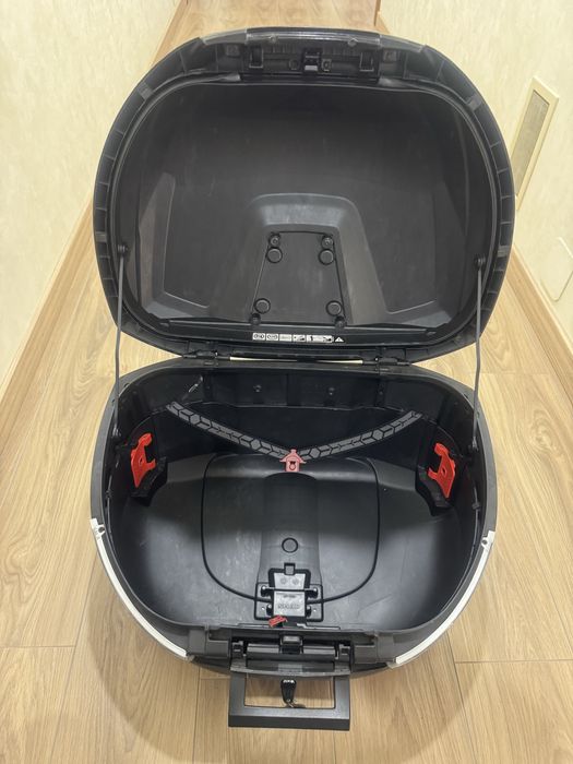 Продам центральний кофр Shad SH59X
