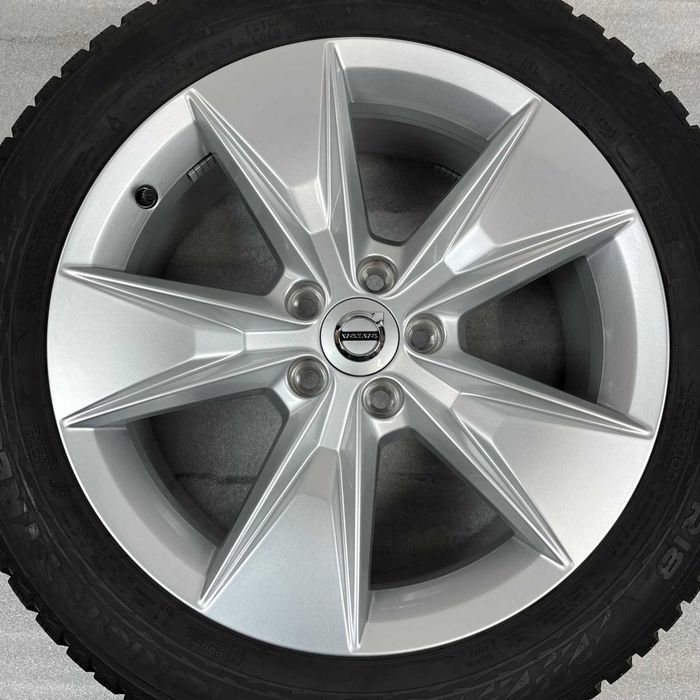Felgi aluminiowe 18 Volvo XC40 V60 S60 V60CC 5x108 ET 50,5 Oryginalne