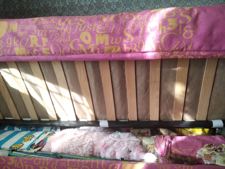 Диван кровать 130*190 см