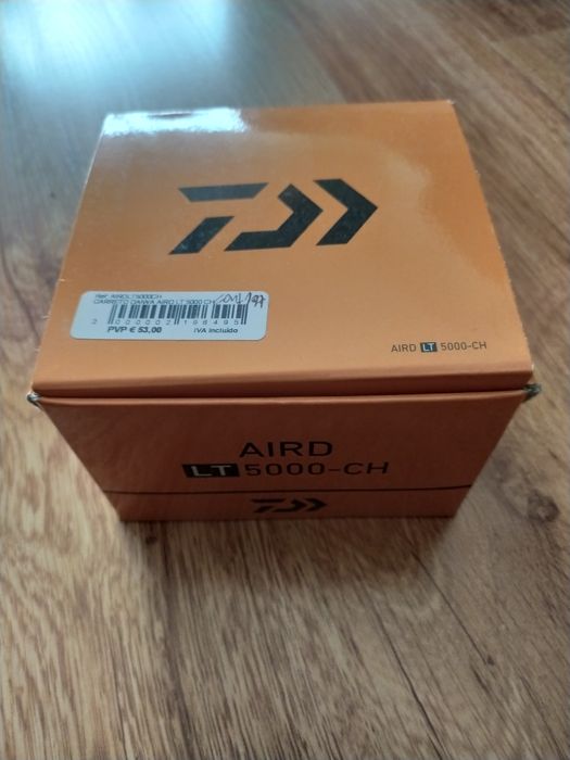 Vendo daiwa aird 5000 usado mas pouco uso já com multifilamento 8 linh