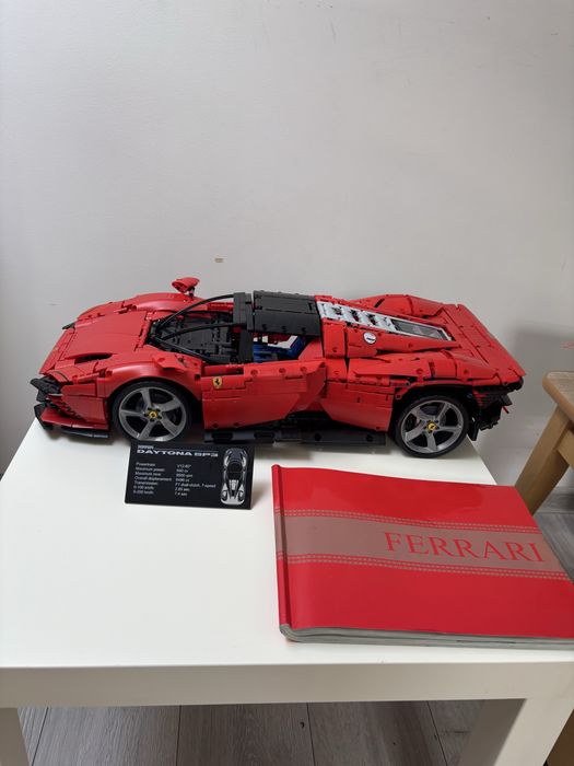 Lego technic 42143 czerwone Ferrari
