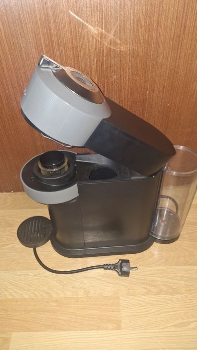 Кавоварка капсульна, Nespresso Vertuo Nextвід  Delonghi,ідеальний стан