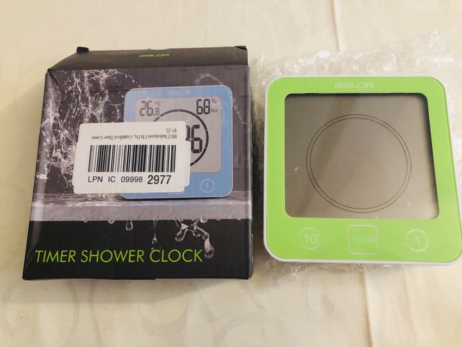 Годинник показує температуру