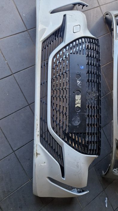 Para choques frente  Peugeot  208 ALLURE