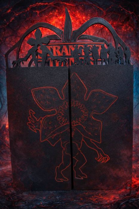 Поличка-стенд Stranger Things | Дивні дива kindee joy