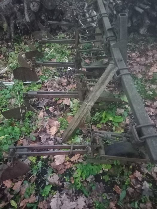 Продам.  Сільгосп. Техніку.   В. Хорошому.     Стані