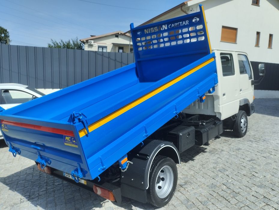 Nissan cabstar basculante