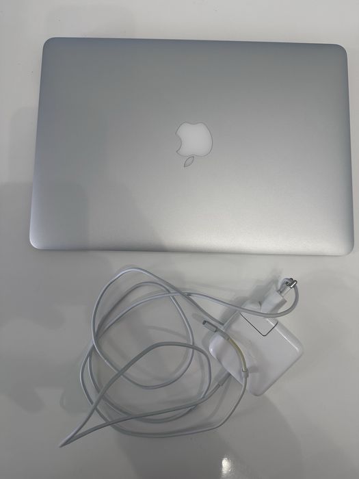 Macbook Air 13, Stan idealny, i5, 8gb ram, 128 gb dysk.