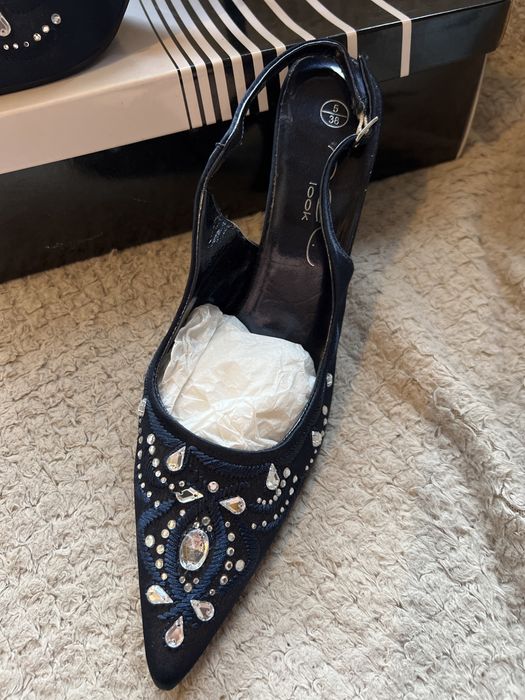Buty szpilki ciemny granat