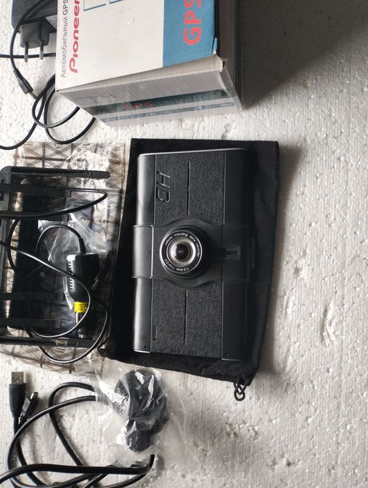 Відеореестратор  з навігатором та wifi, Pioneer pi 700i dvr android7wi