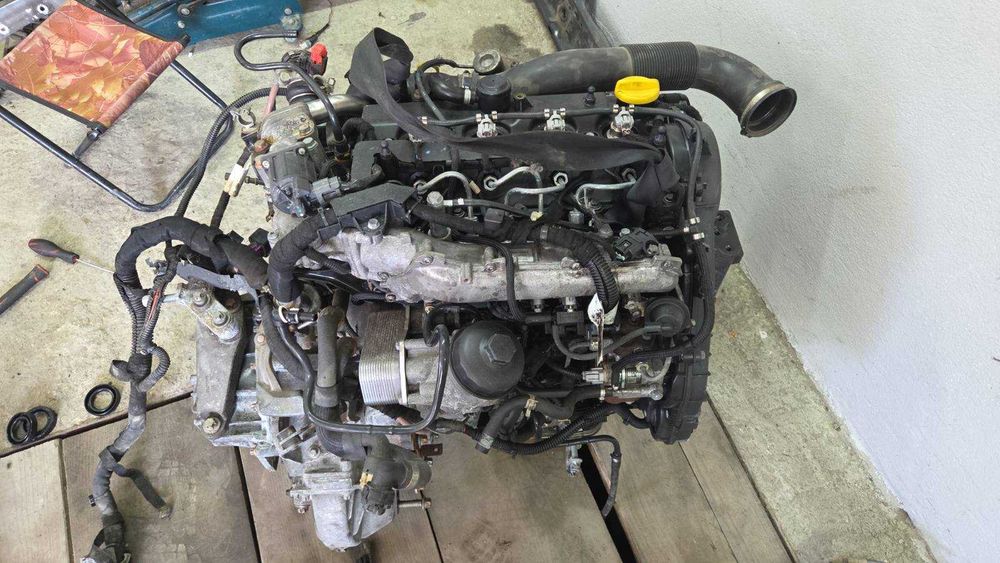 Мотор двигун двигалель Опель Astra Zafira B 1.7 Z17DTR